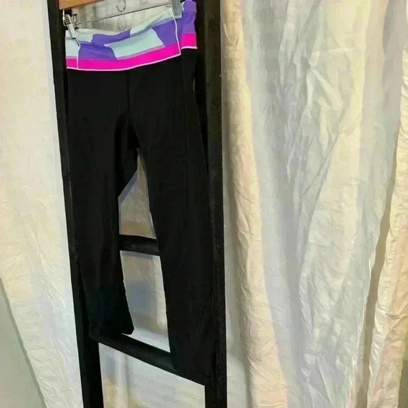 Lululemon leggings - Picture 15 of 16